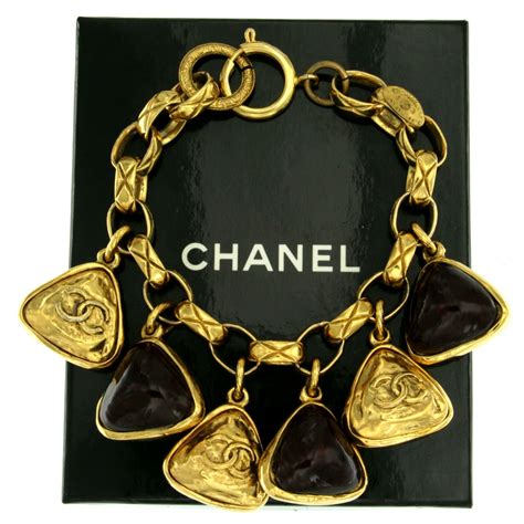 chanel bracciale vintage|Vintage Chanel necklace.